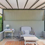 1 Bed In Richmond Oc-g0025